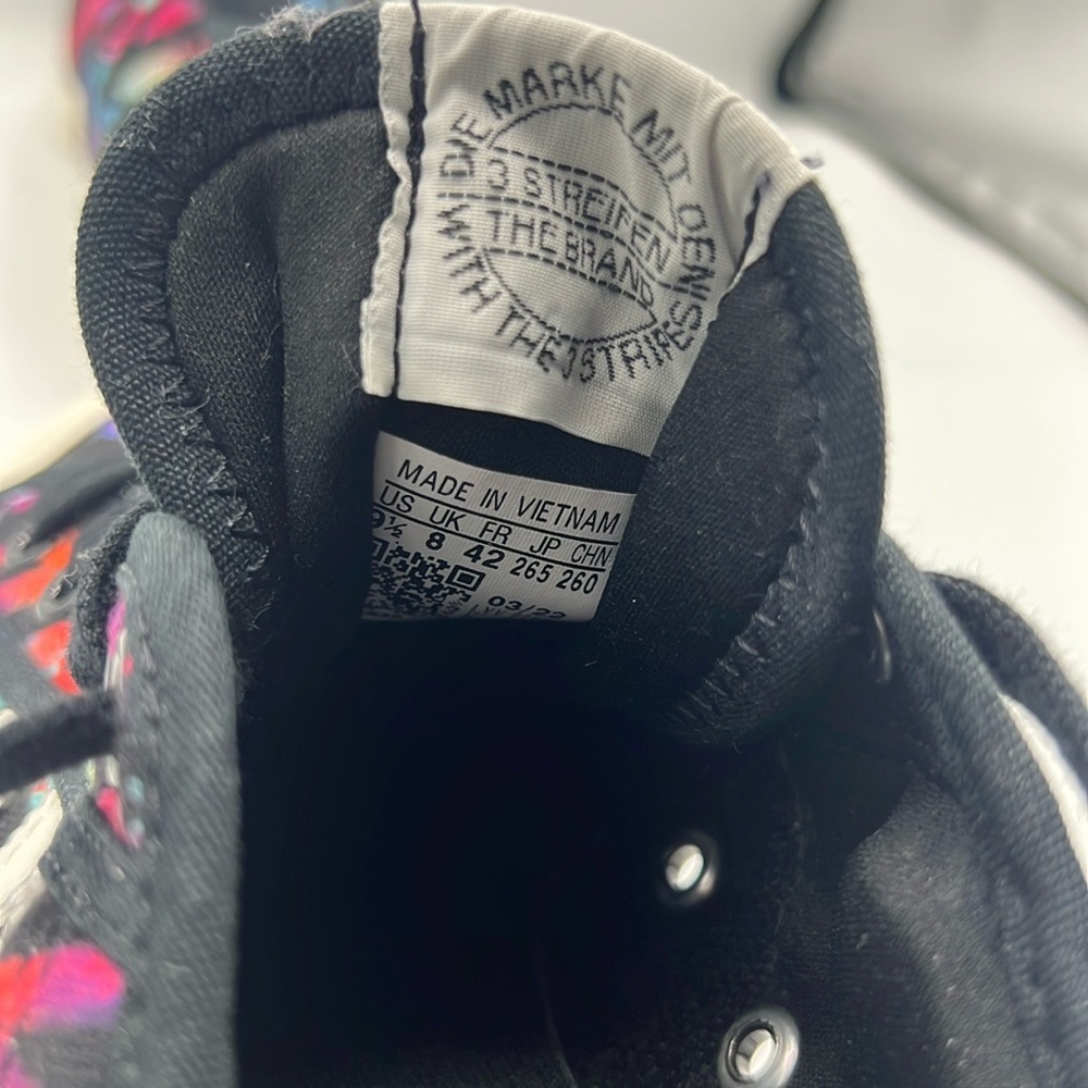 adidas Women's Multicolor Pattern Sneakers - Picture 6 of 6